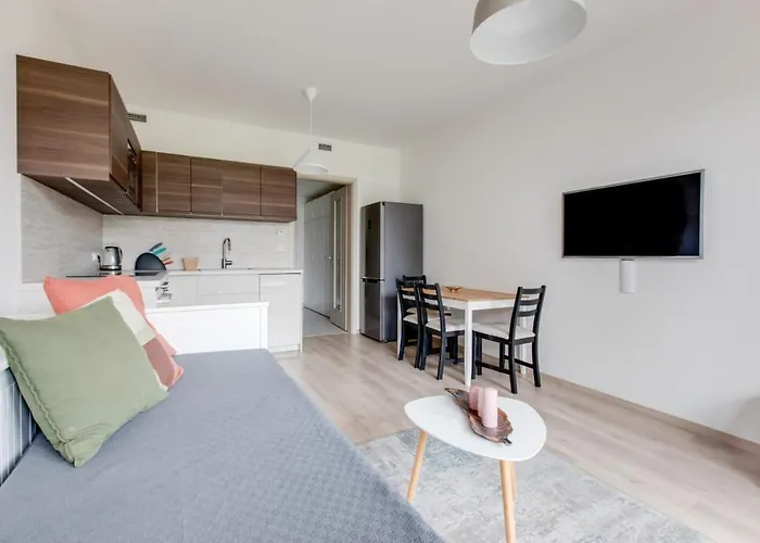 Brand-New, Equipped Studio Near The Metro
